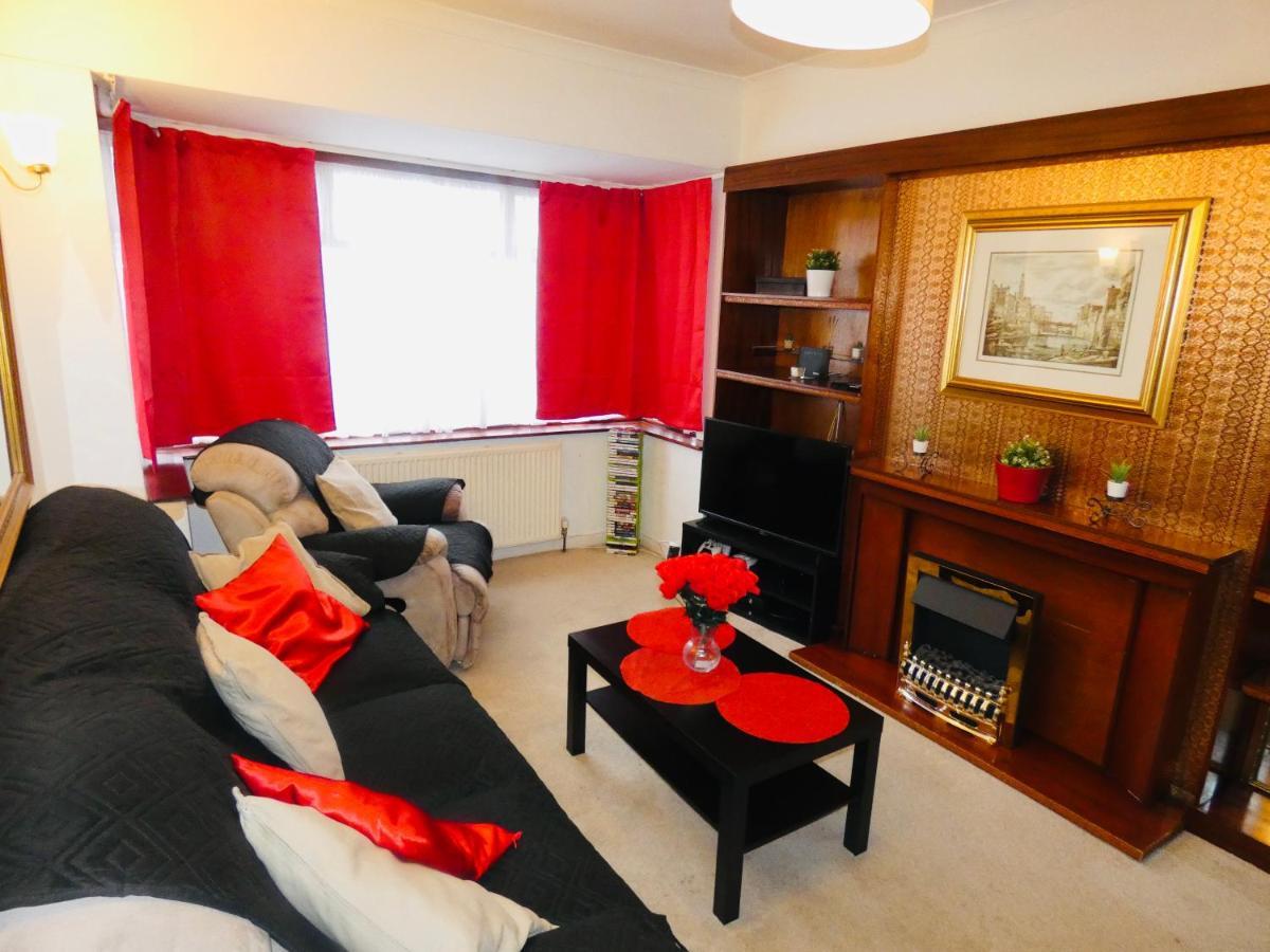 Spacious 3 Bed House With Parking & Good Transport South Norwood Eksteriør bilde