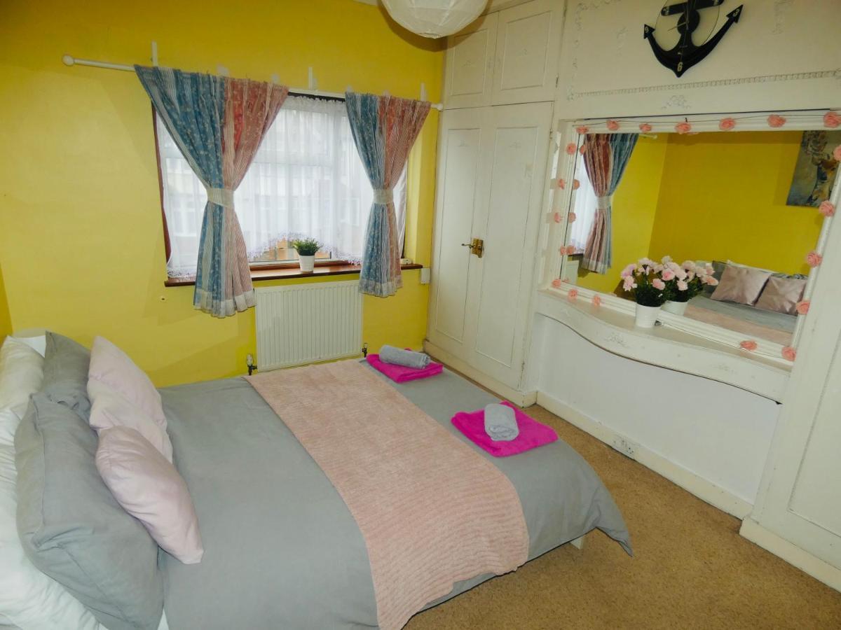 Spacious 3 Bed House With Parking & Good Transport South Norwood Eksteriør bilde